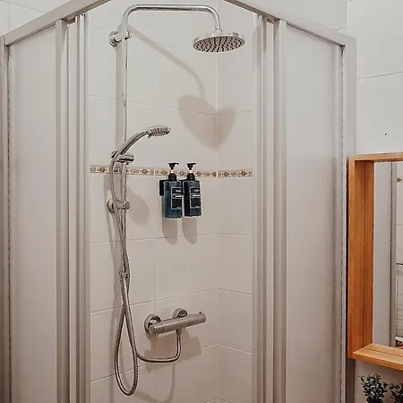 Appartement Fewostaeps- Moderne Unterkunft, Zentrumsnah Plauen