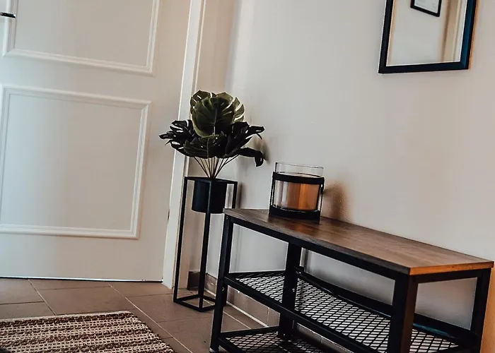 Apartment Fewostaeps- Moderne Unterkunft, Zentrumsnah Plauen